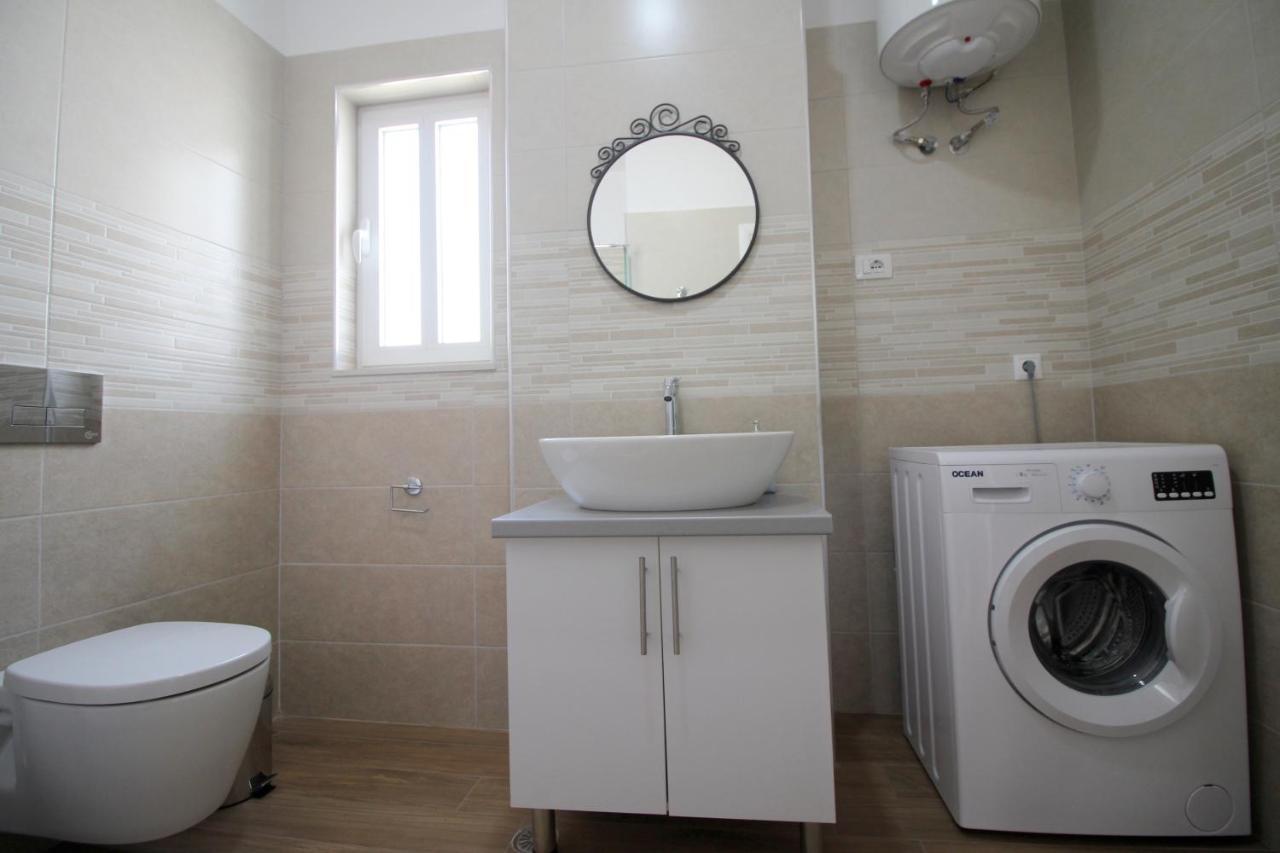 Nefeli Apartments Sarande Ngoại thất bức ảnh