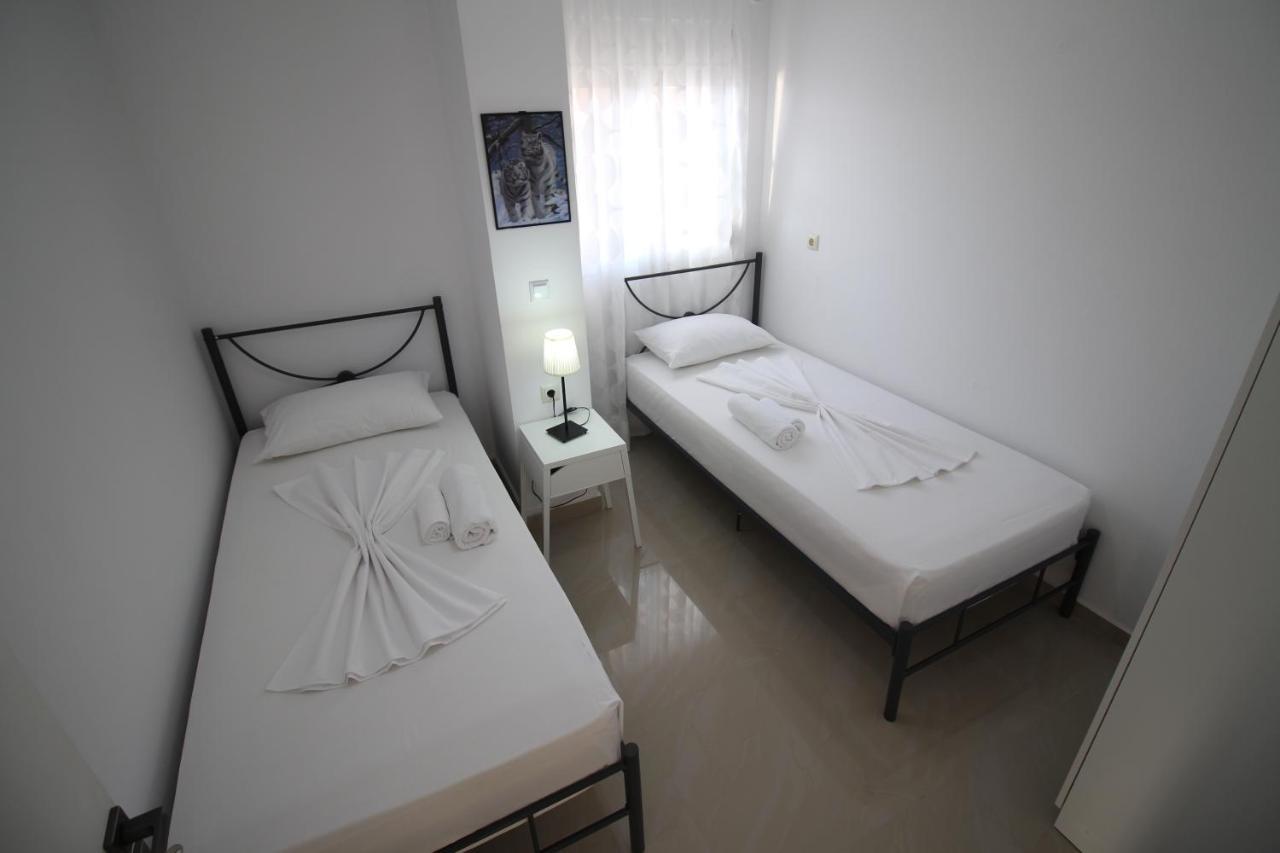 Nefeli Apartments Sarande Ngoại thất bức ảnh